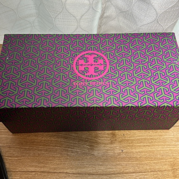 NIB Tory Burch Mini Miller Jelly Thong Sandals BLACK AUTHENTIC - Picture 7 of 9